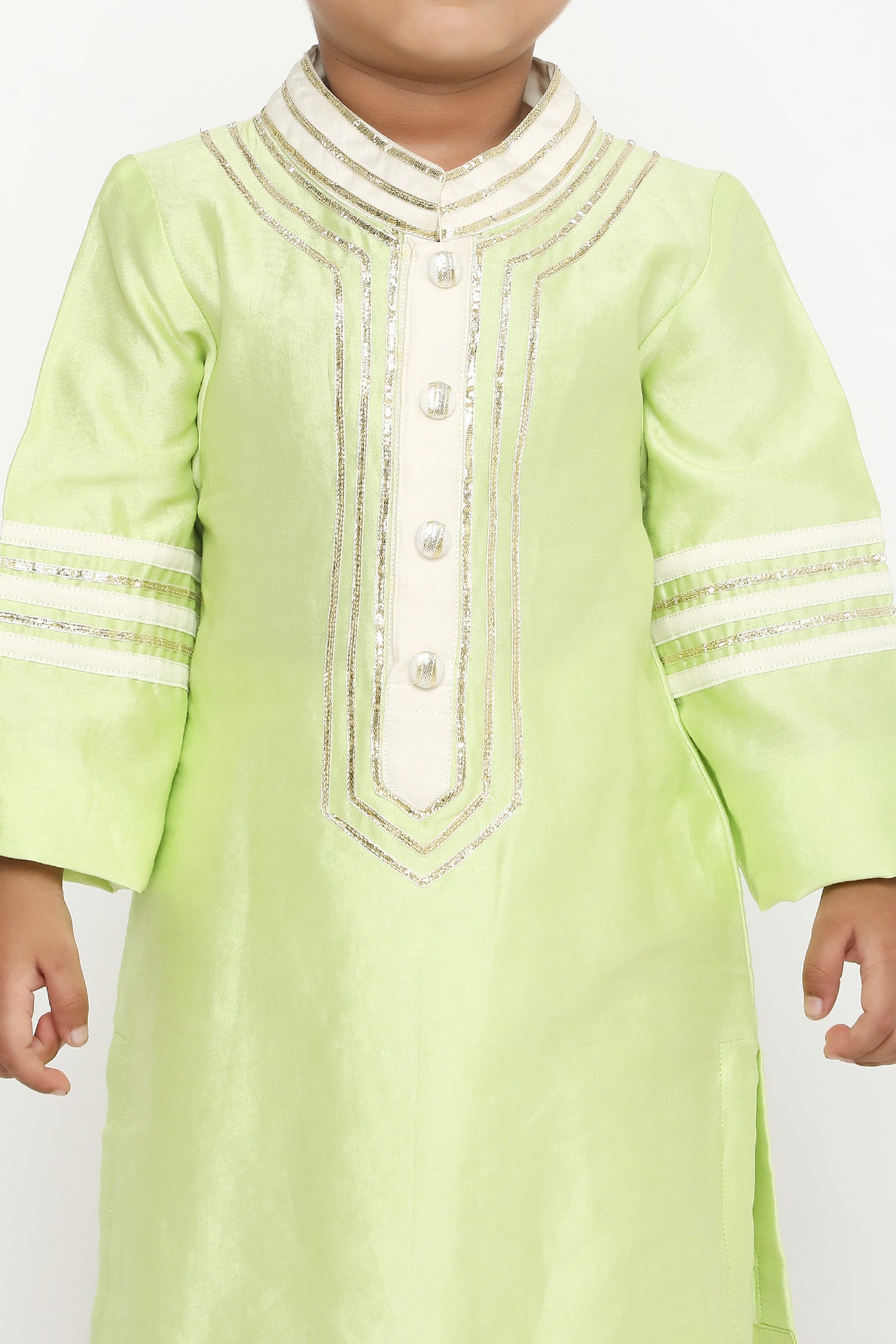 Pista green gota kurtaset.