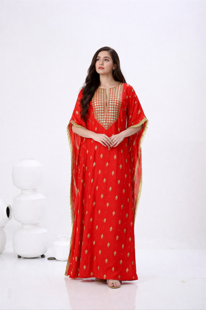 Red cutwork kaftanset.