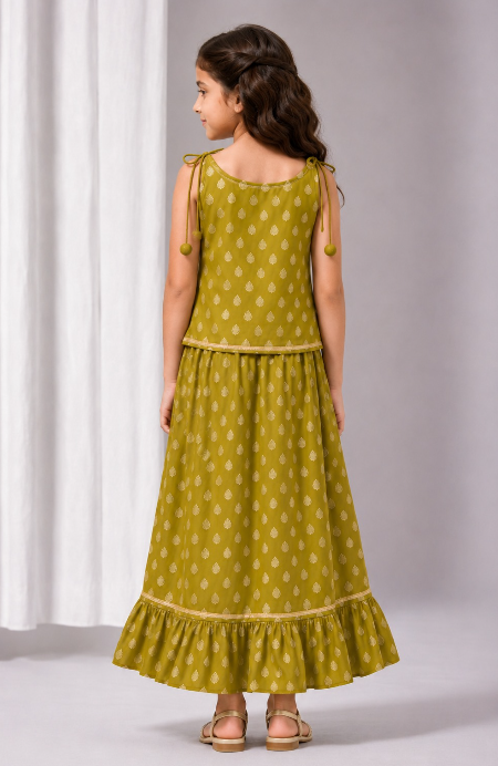 Mehendi bUTI tieup lehengaset.