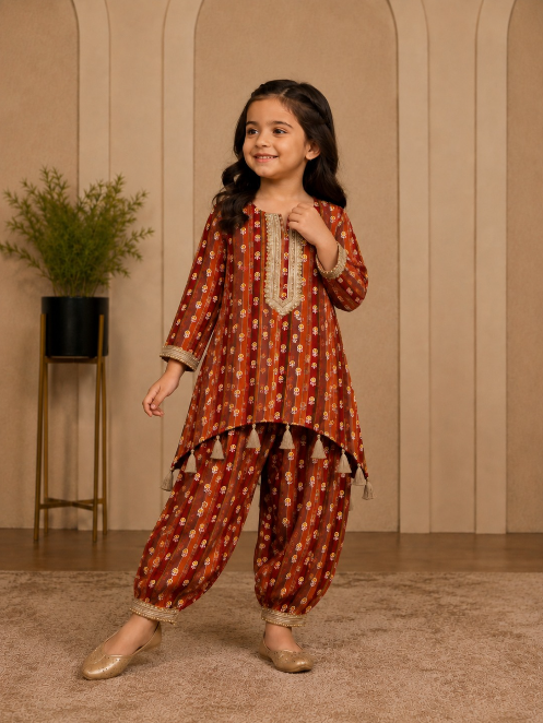 GERUA STRIPE HIGHLOW CO-ORDSET.