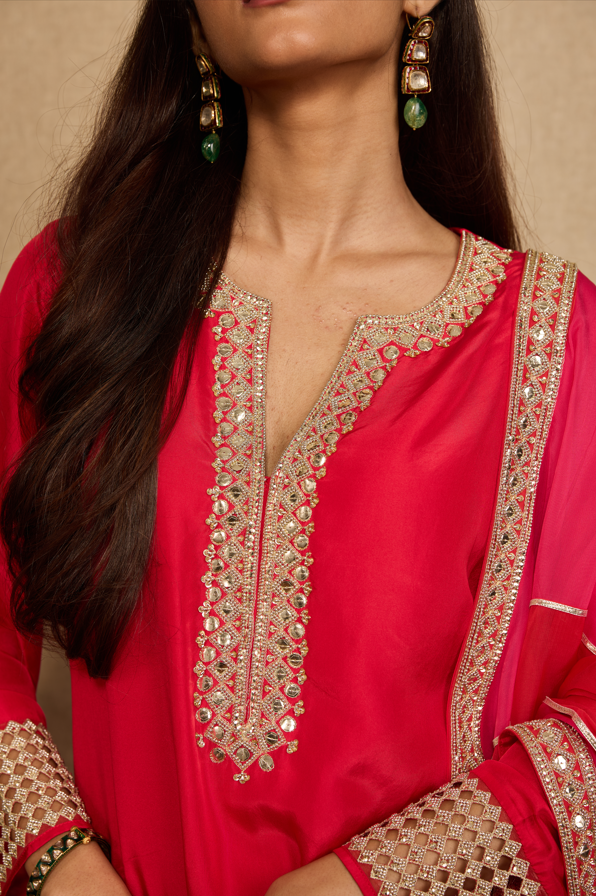 RED EMBROIDERED KURTASET WITH CONCEPT DUPATTA.