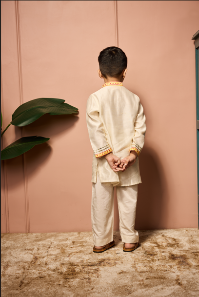OFF WHITE WITH HALDI BANDHEJ CONTRAST KURTASET.