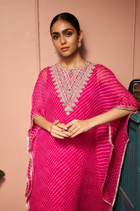 Pink leheriya kaftan with embroidered yoke
