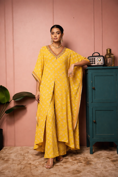 HALDI BANDHEJ FRONT SLIT KAFATNSET