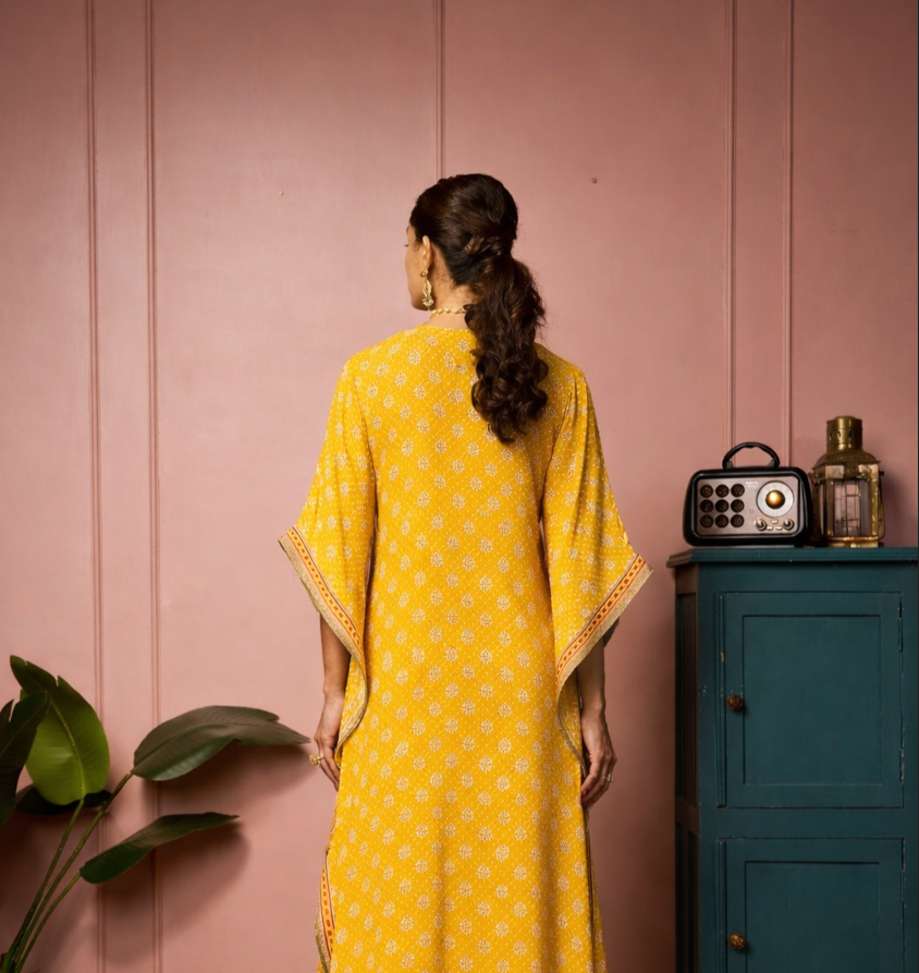 HALDI BANDHEJ FRONT SLIT KAFATNSET