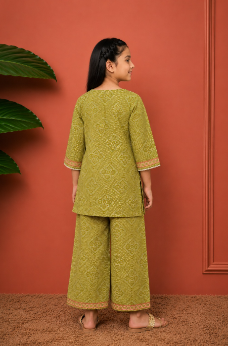 Mehendi bandhej kurti co-ordset.