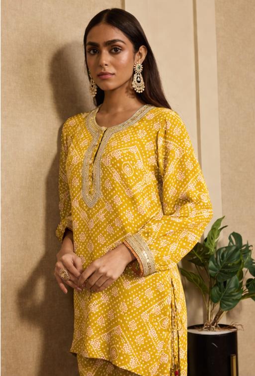 HALDI BANDHEJ HIGLOW CO-ORDSET.