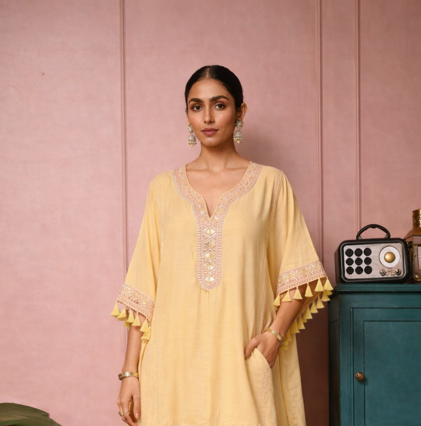 Banana front slit kurtaset.